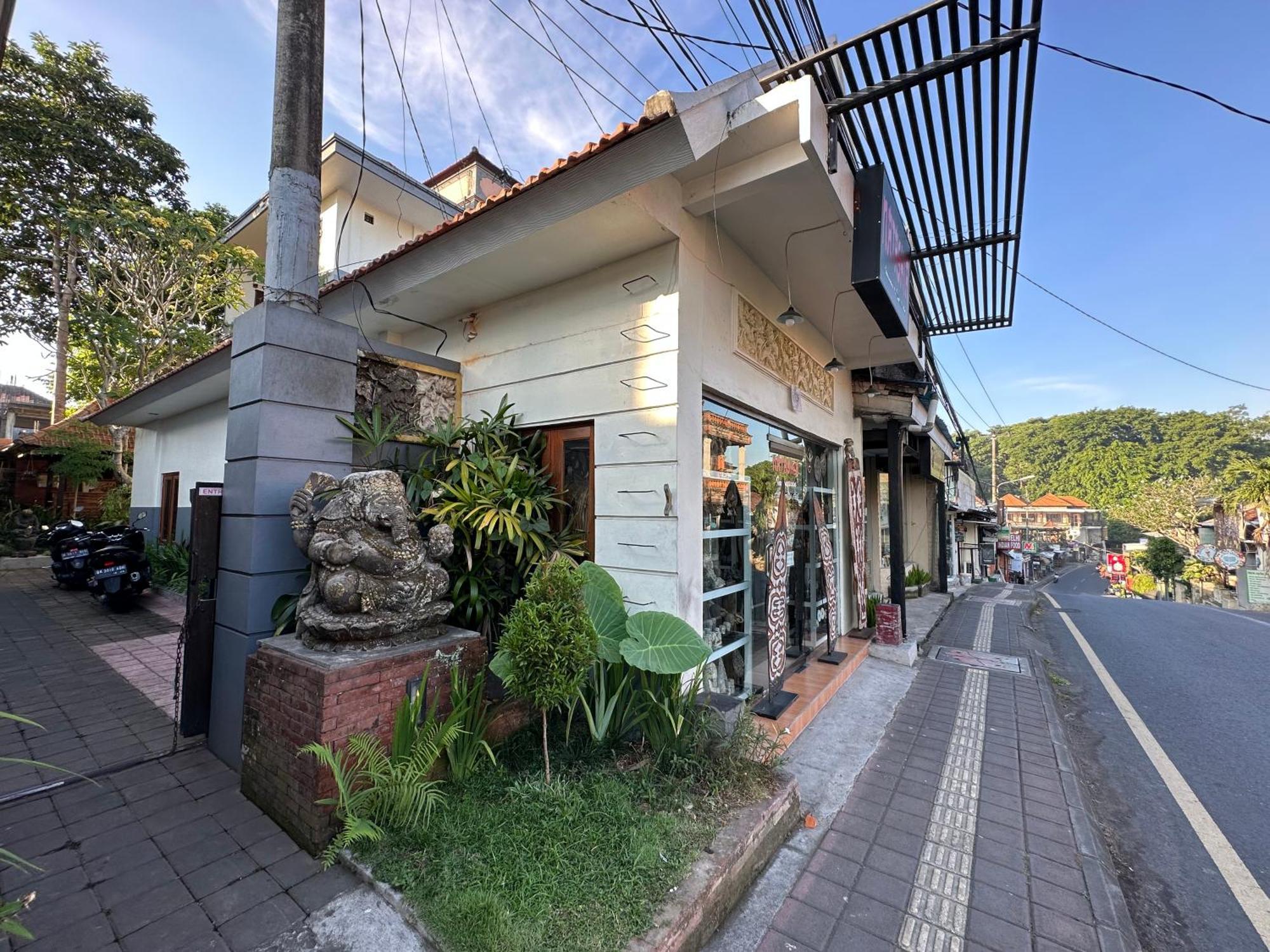 Brata Inn Ubud Екстериор снимка